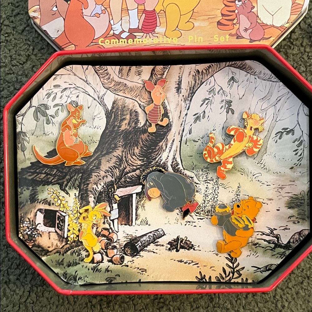 Disney Winnie the Pooh Commemorative Pins in Tin plus Xmas Pooh Pin/Brooch